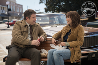 Illustration for article titled New Stranger Things Images Give Us a Glimpse of Sean Astin's Mysterious Character